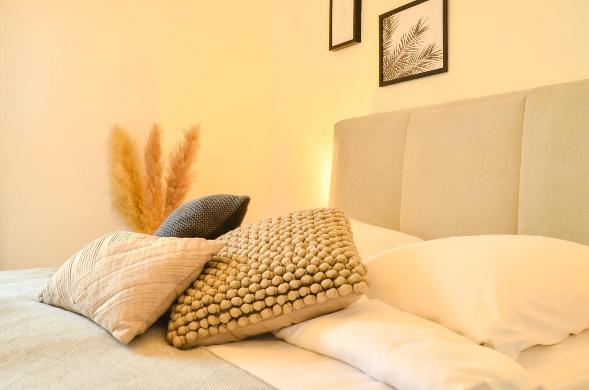 Milpau Buer 3 - Modernes Und Zentrales Premium-Apartment Mit Queensize-Bett, Netflix, Nespresso Und Smart-Tv เกลเซนเคียร์เคน ภายนอก รูปภาพ