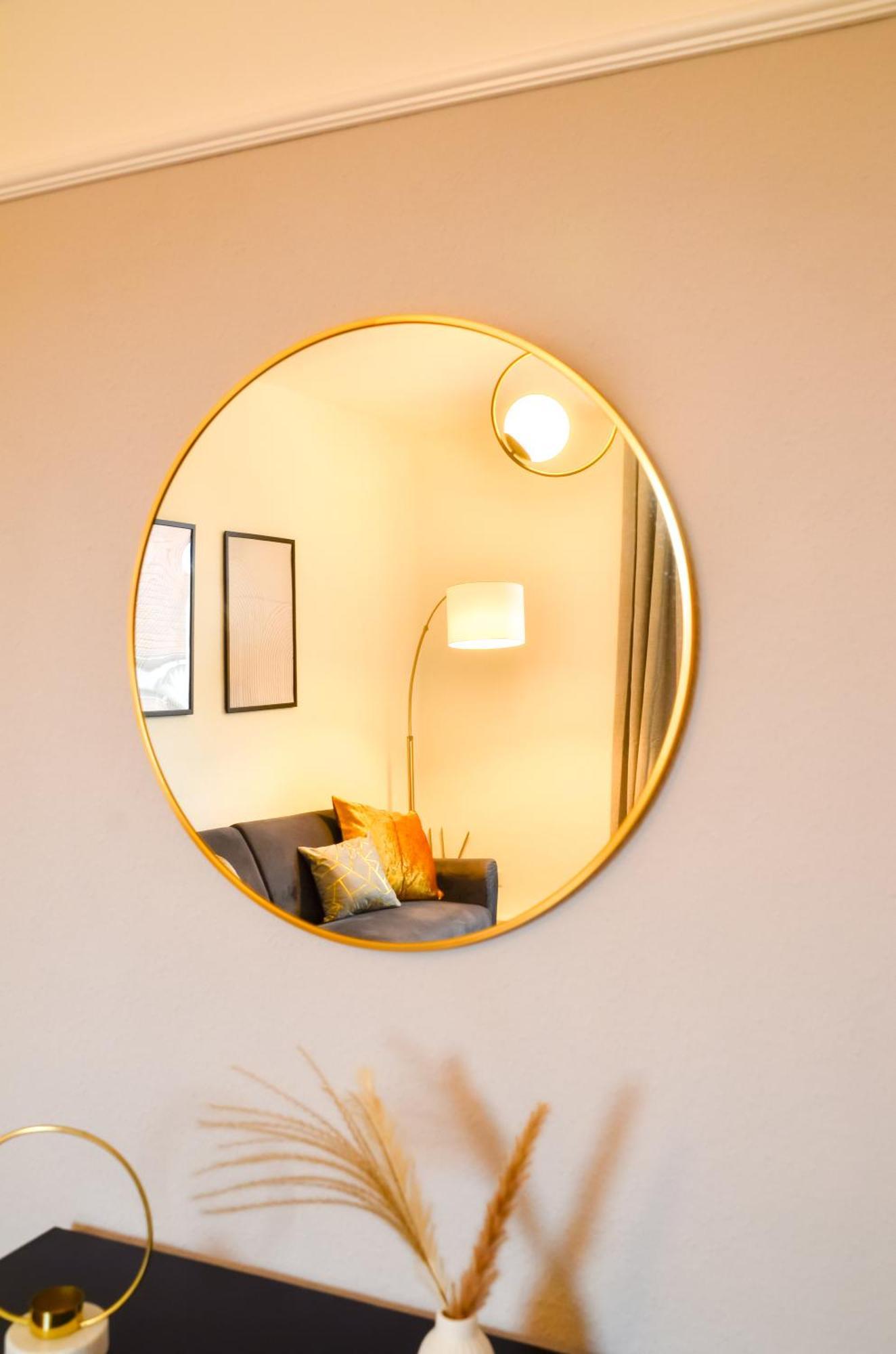Milpau Buer 3 - Modernes Und Zentrales Premium-Apartment Mit Queensize-Bett, Netflix, Nespresso Und Smart-Tv เกลเซนเคียร์เคน ภายนอก รูปภาพ
